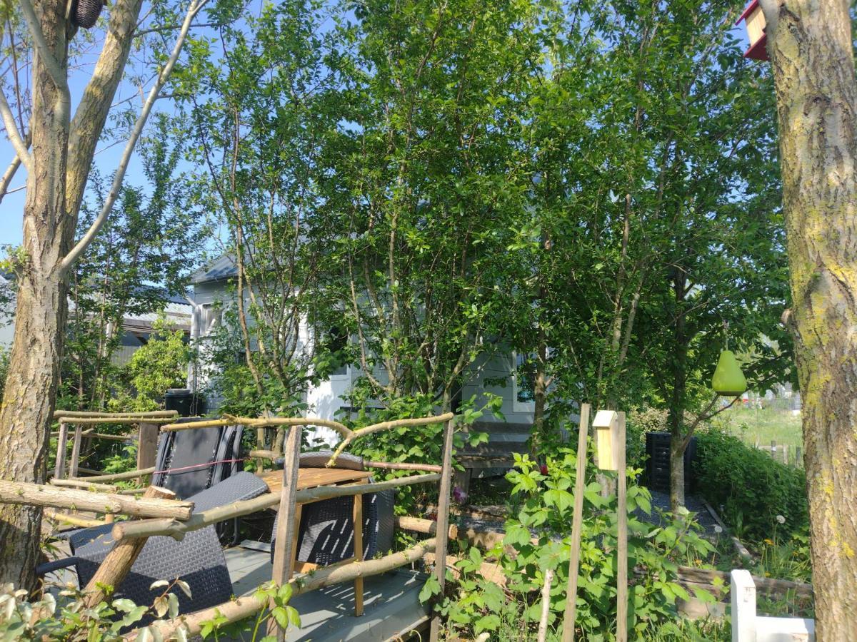 Tuinhuisje In Het Groen Almere Exterior foto